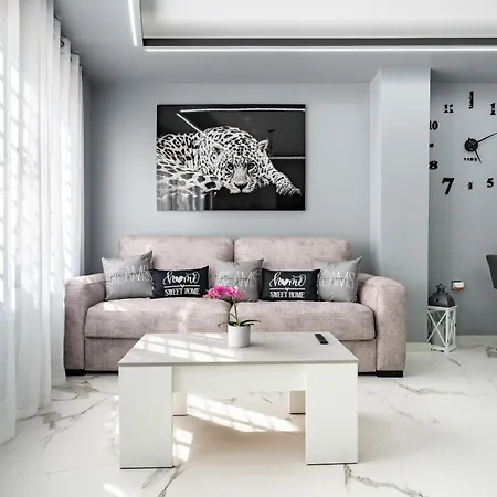 Ensuenos8 Apartment Fuengirola
