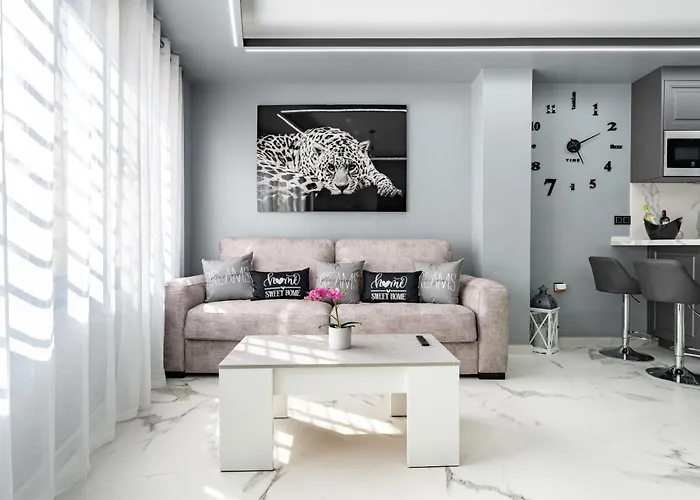 Ensuenos8 Apartamento Fuengirola