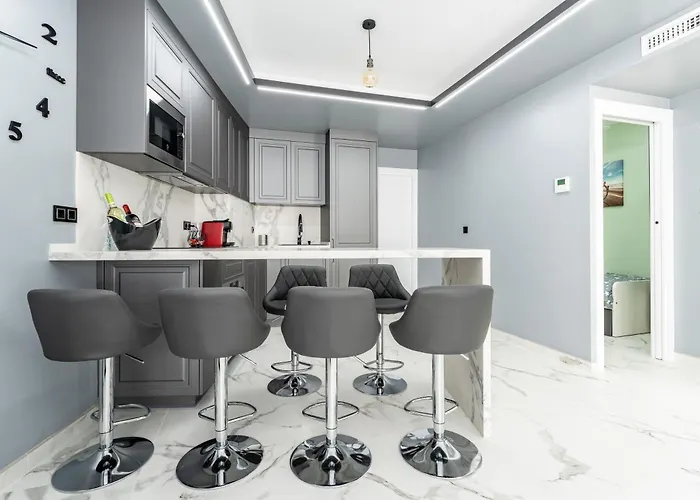 Ensuenos8 * Fuengirola